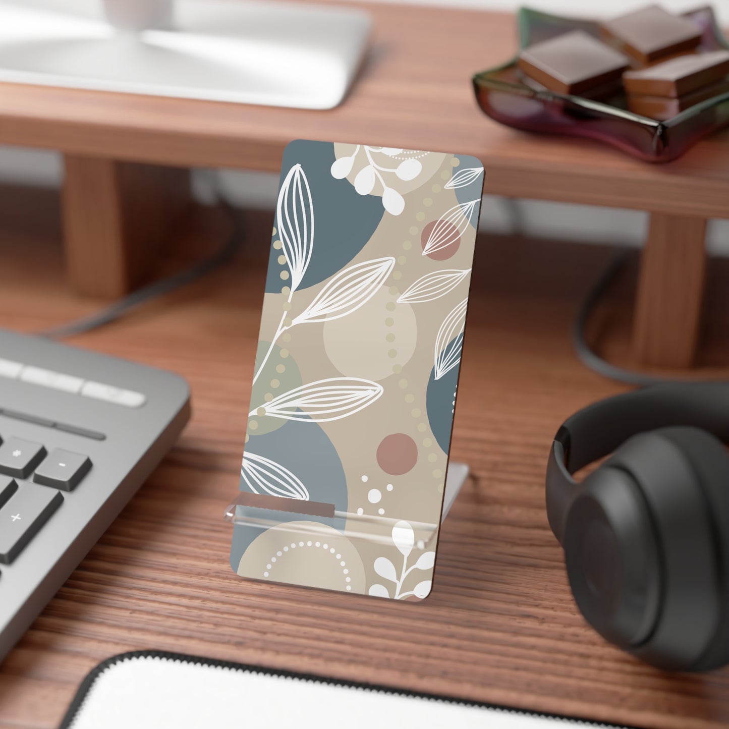 Stylish Mobile Display Stand for Smartphones, Desk Organizer, Gift for Tech Lovers, Home Decor, Office Accessory, Floral Design