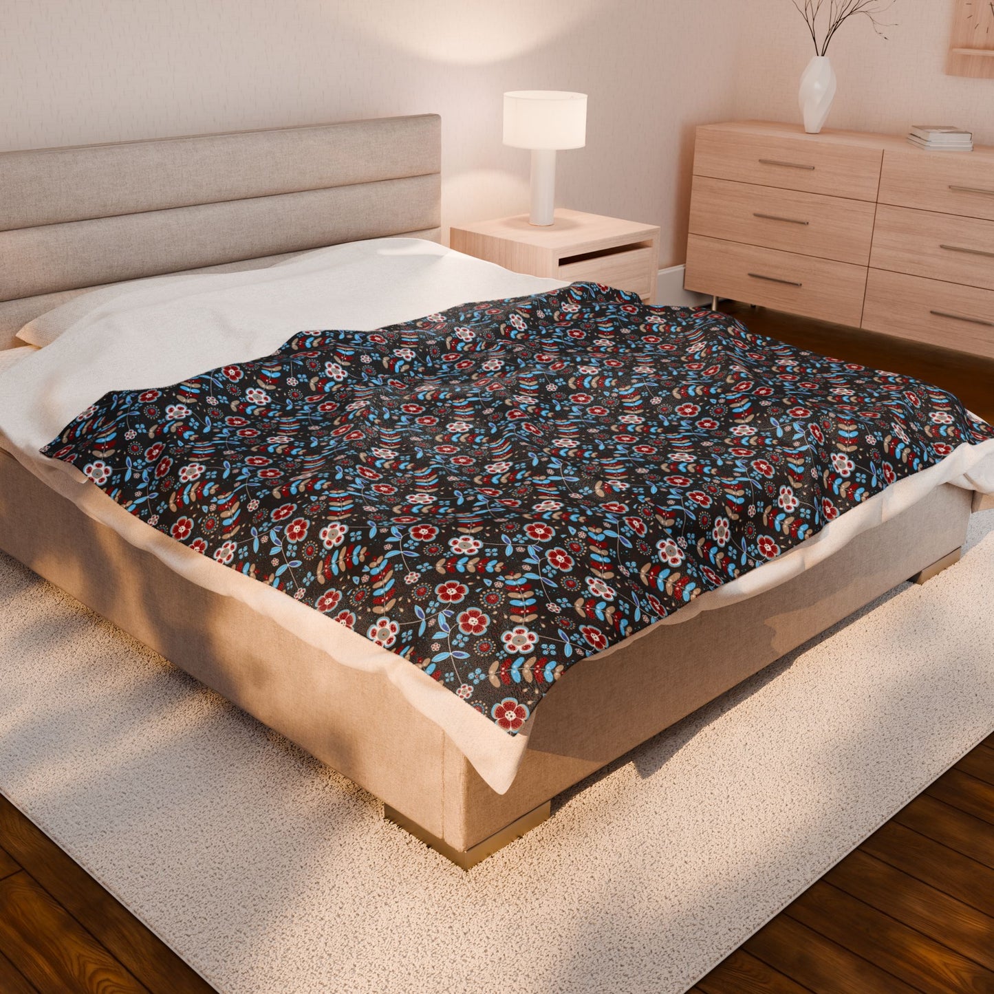 Cozy Floral Velveteen Plush Blanket, Soft Decorative Throw, Perfect for Home Decor, Gift for Friends, Bed Couch Essential