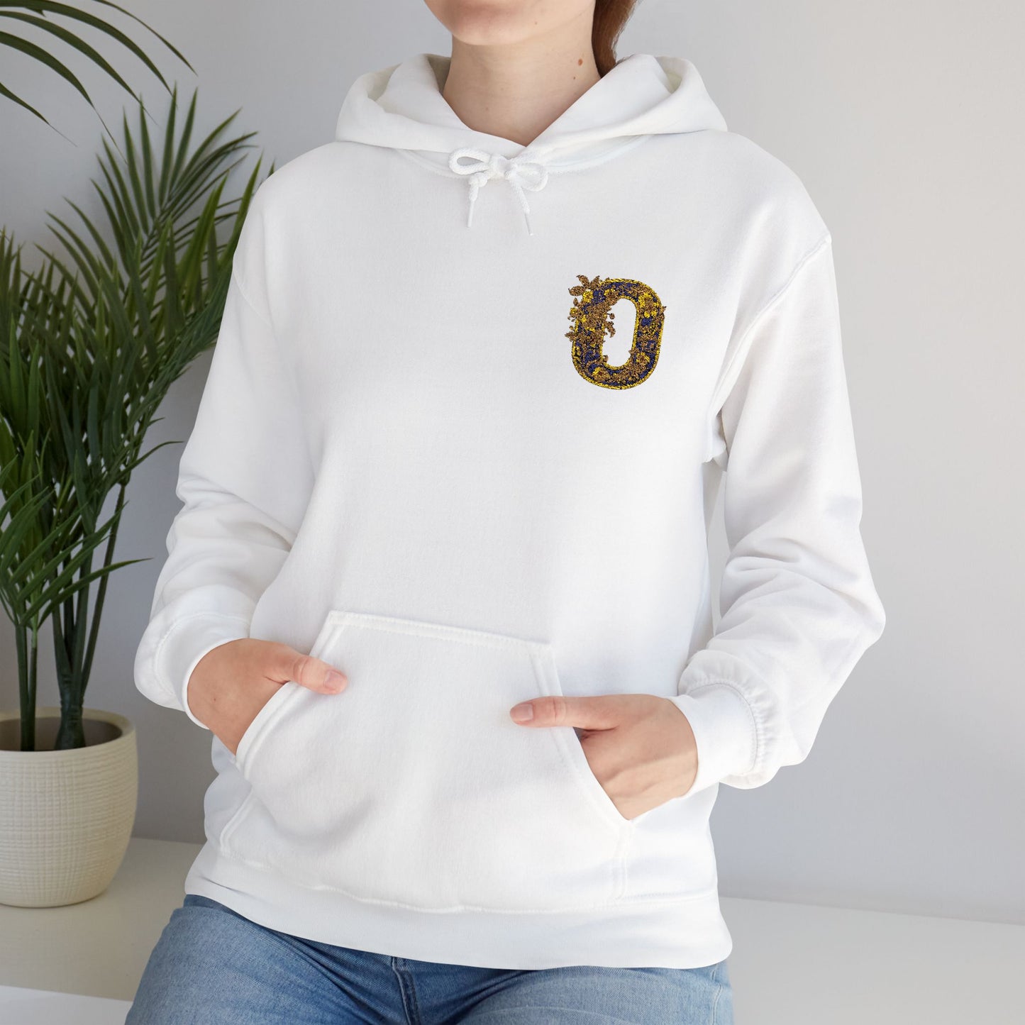 Unisex Heavy Blend™ Hooded Sweatshirt - Letter O