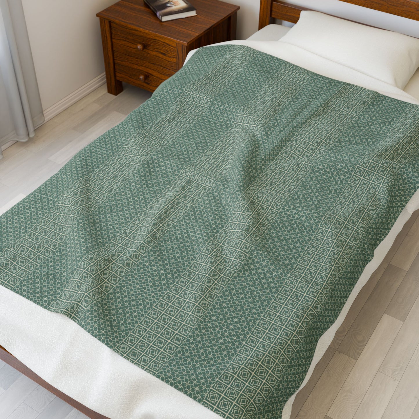 Cozy Velveteen Plush Blanket for Snuggling, Home Decor, Gift for Him/Her, Perfect for Winter, Relaxation, and Movie Nights