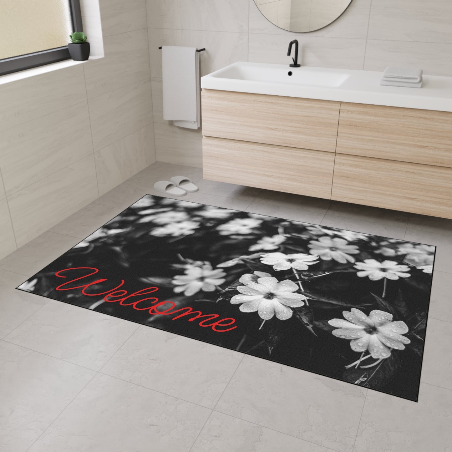 Welcome Floral Heavy-Duty Floor Mat — Black & White Daisy Doormat