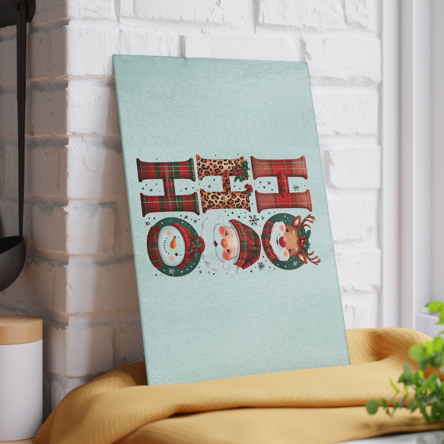 Festive Glass Cutting Board with 'HO HO HO' Design, Holiday Gift, Kitchen Decor, Seasonal Cooking, Christmas Party