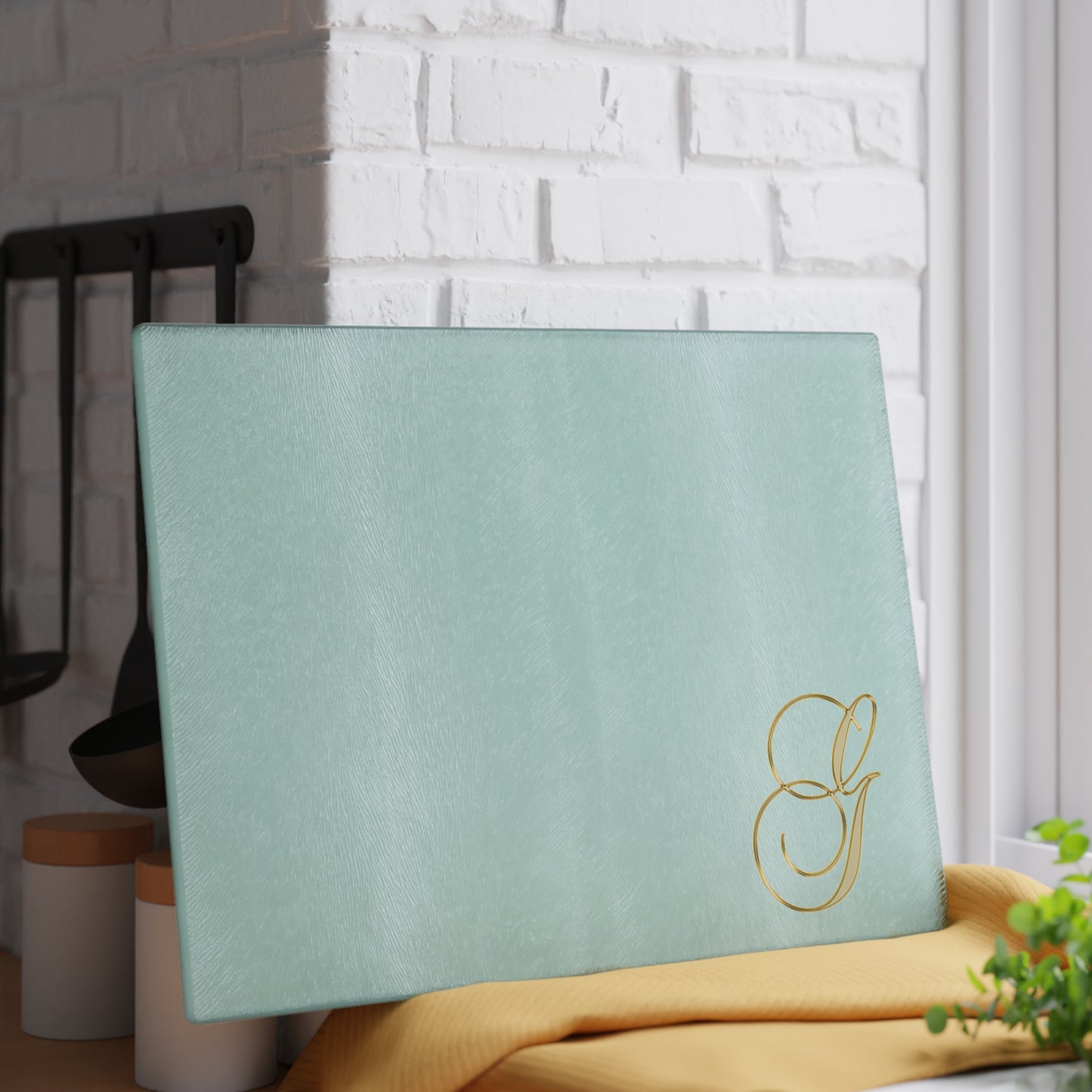 Monogram Glass Cutting Board – Elegant Mint or Clear Kitchen Chopping Board with Gold Script "G"