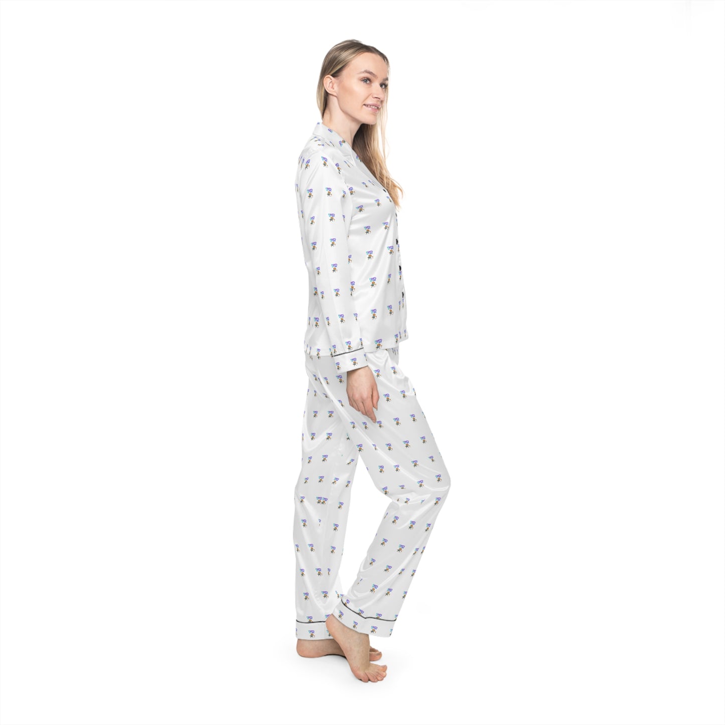 Chic Women's Satin Pajamas Set, Luxurious Sleepwear, Perfect for Relaxation
