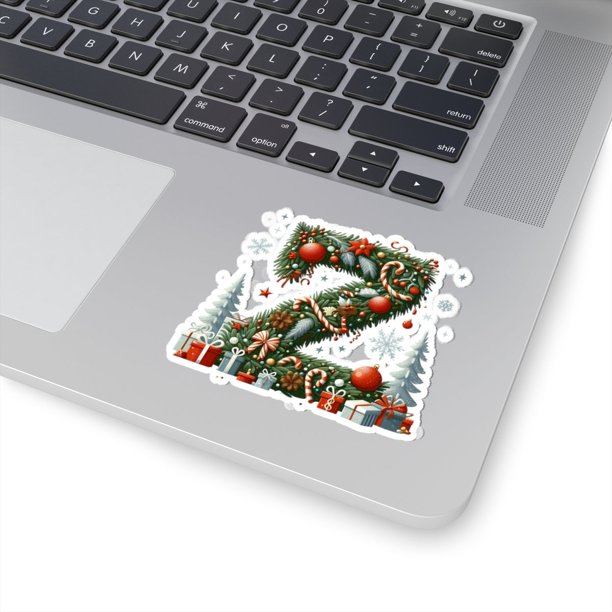 Christmas Wreath Letter Z Kiss-Cut Sticker — Holiday Initial Decal