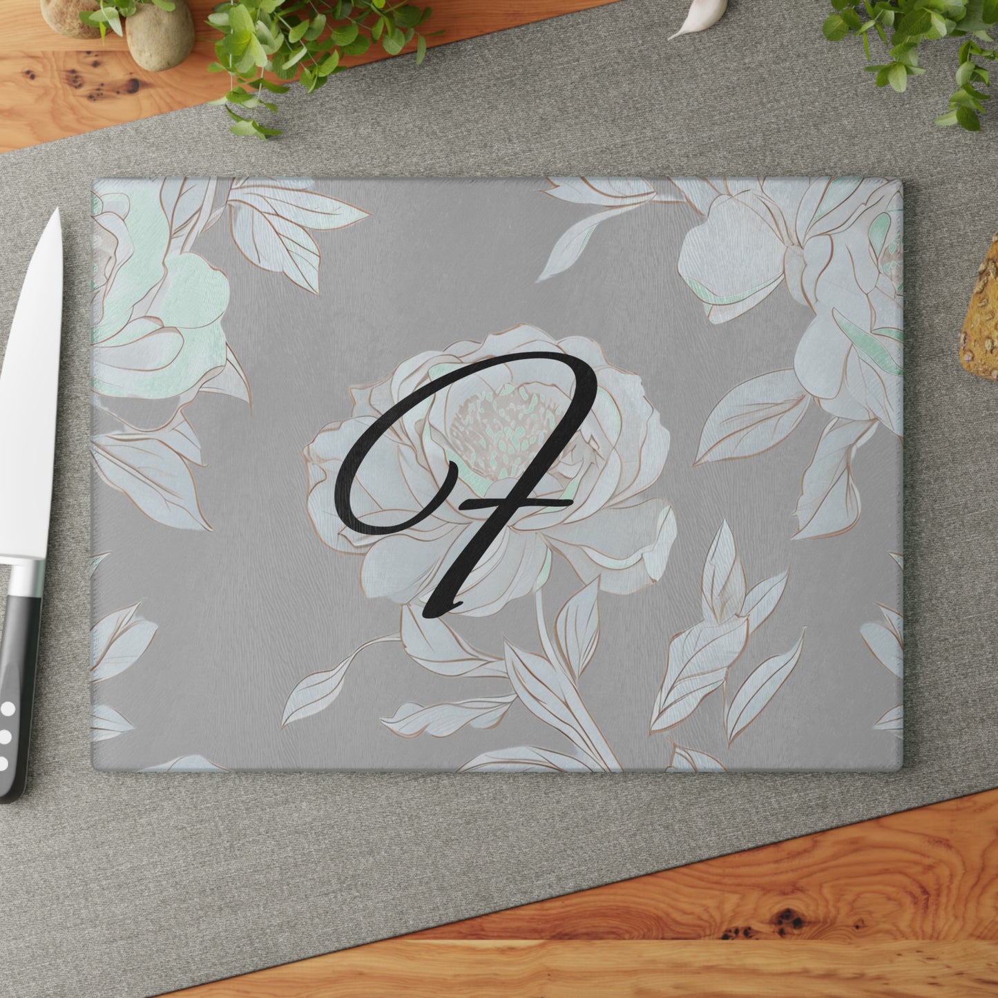 Personalized Floral Glass Cutting Board, Wedding Gift, Kitchen Decor, Unique Gift for Her, Housewarming Present