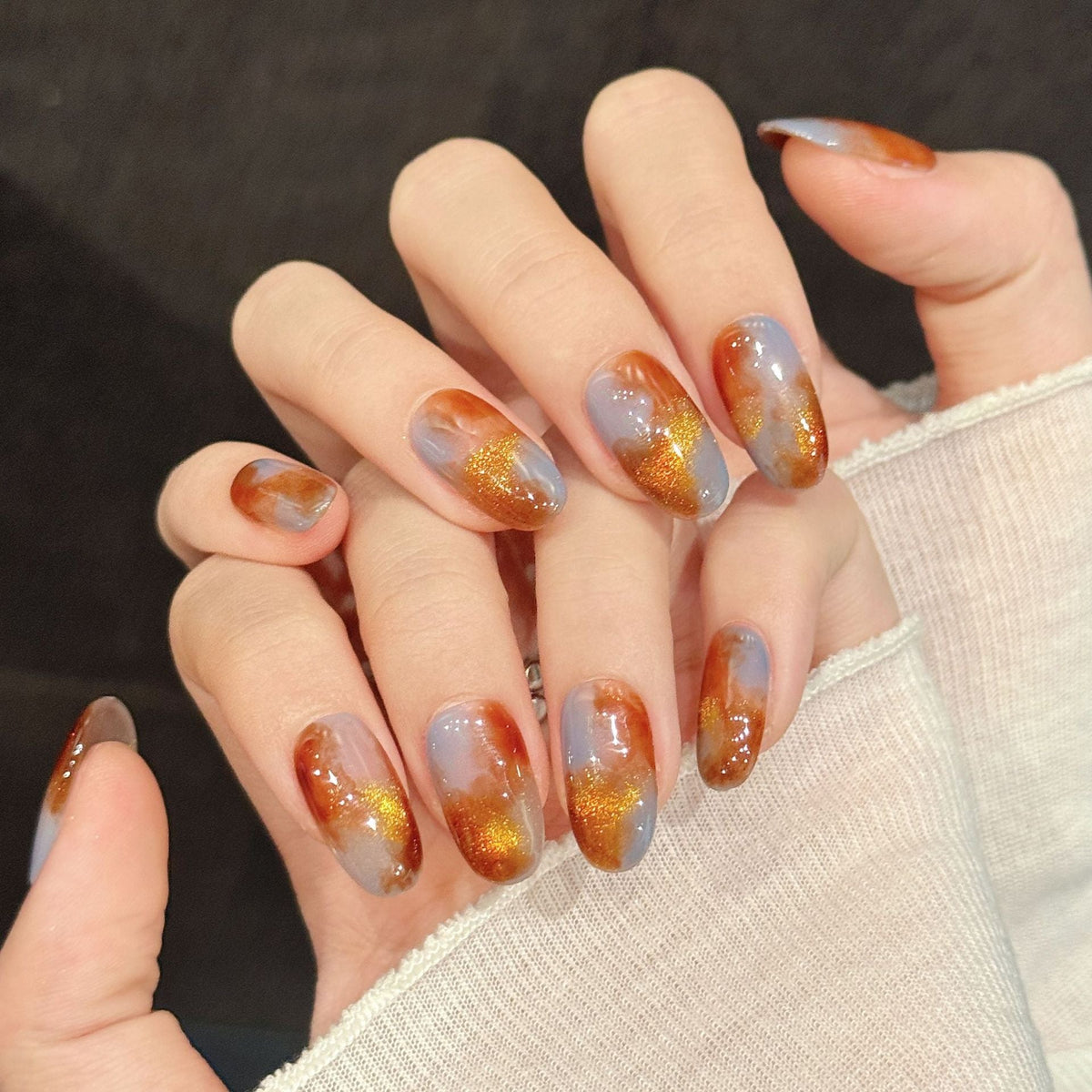 365nails: "Amber Sunset" – Agate Marble Handmade Short Square Nails – Image 2