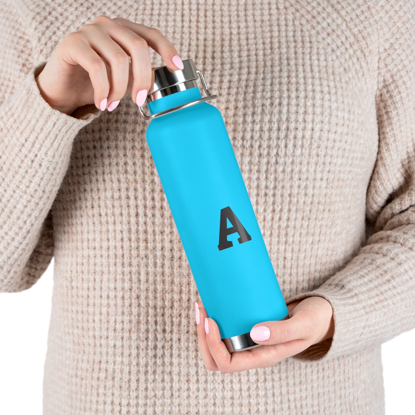 Personalized Copper Insulated Water Bottle, 22oz - Custom Monogram, Travel Mug, Fitness Bottle, Hydration Gift, Eco-Friendly