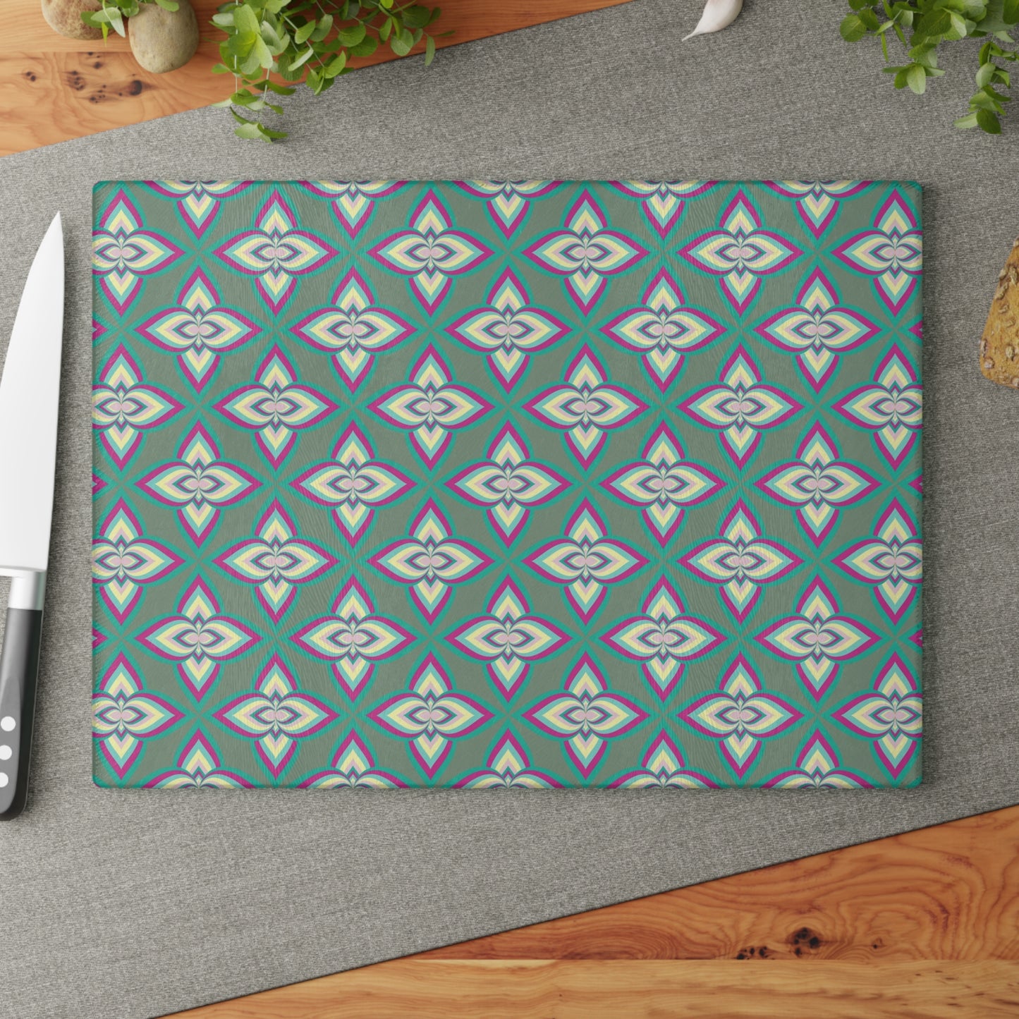 Stylish Glass Cutting Board with Geometric Pattern, Kitchen Decor, Gift for Home Cooks, Housewarming Present, Modern Kitchen Accessory
