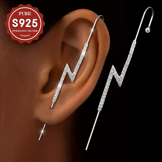Ladies' Fashionable Earrings, Made of S925 Silver, Equipped with Lightning Rod Hooks and Decorated with Synthetic Synthetic Zirconia. They Have a Unique Design That Reflects a High-end and Cool Minimalist Style, Making Them Suitable for Everyone.