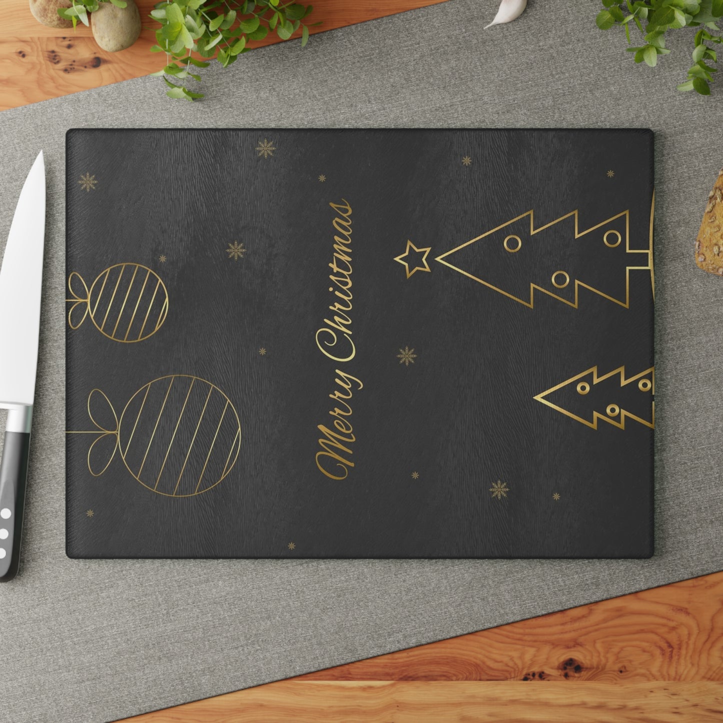 Christmas Glass Cutting Board – Elegant Gold Tree & Ornaments “Merry Christmas”