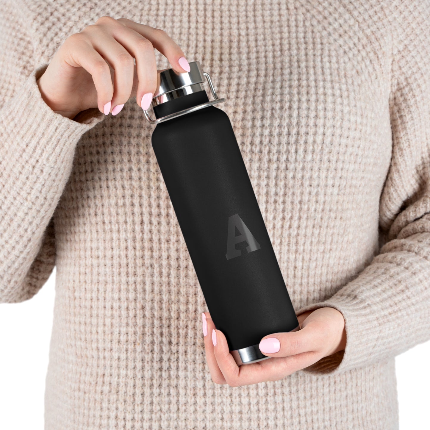 Personalized Copper Insulated Water Bottle, 22oz - Custom Monogram, Travel Mug, Fitness Bottle, Hydration Gift, Eco-Friendly