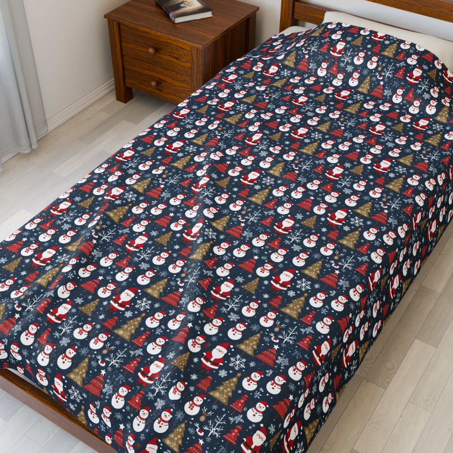 Christmas Gnomes Velveteen Plush Blanket — Cozy Holiday Throw with Festive Gnome & Tree Pattern