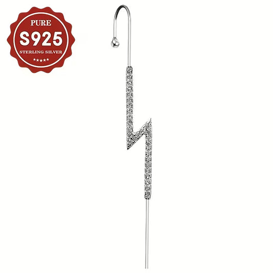 Ladies' Fashionable Earrings, Made of S925 Silver, Equipped with Lightning Rod Hooks and Decorated with Synthetic Synthetic Zirconia. They Have a Unique Design That Reflects a High-end and Cool Minimalist Style, Making Them Suitable for Everyone.