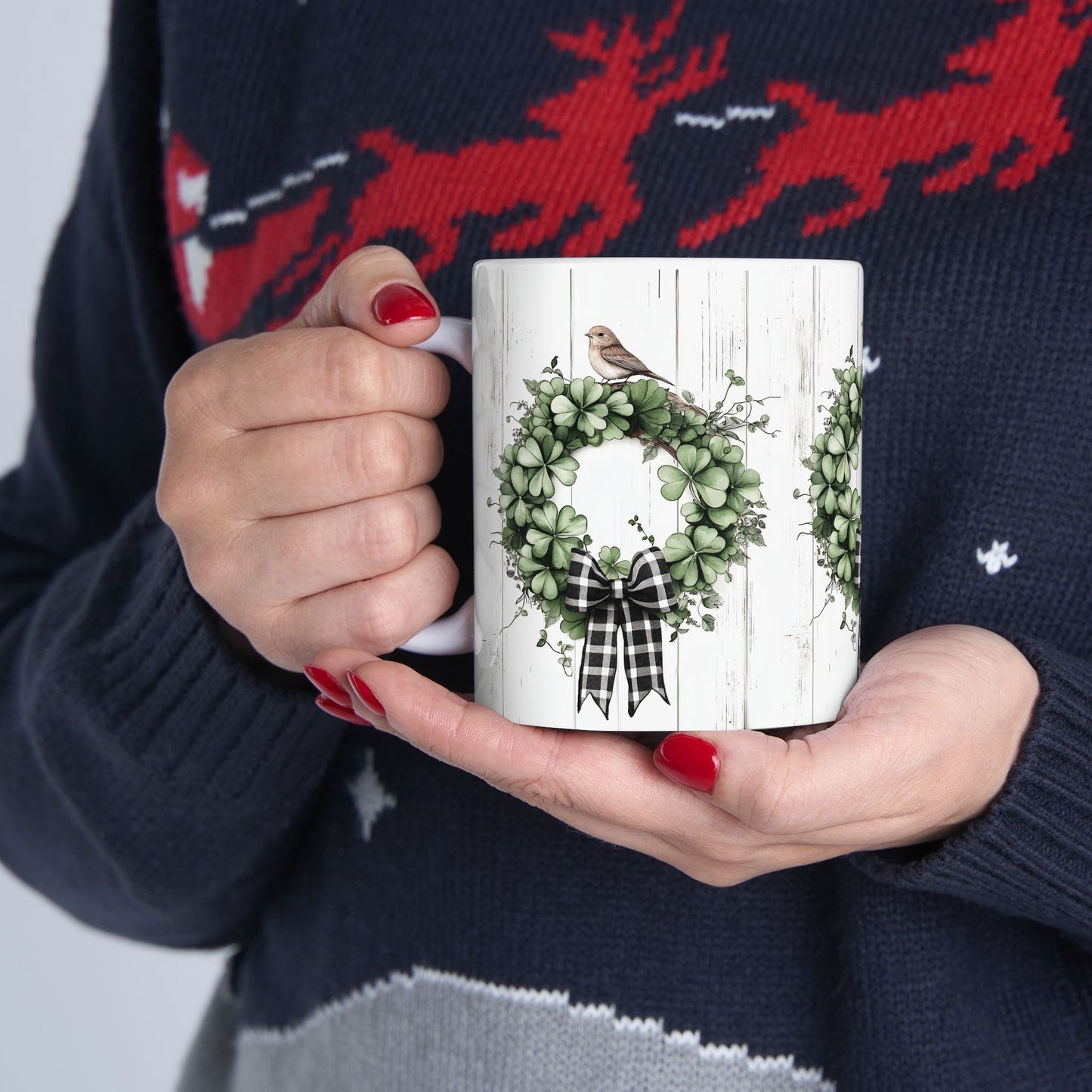 Green Wreath, Gift for Friends, Home Décor, Coffee Mug, Holiday Celebration