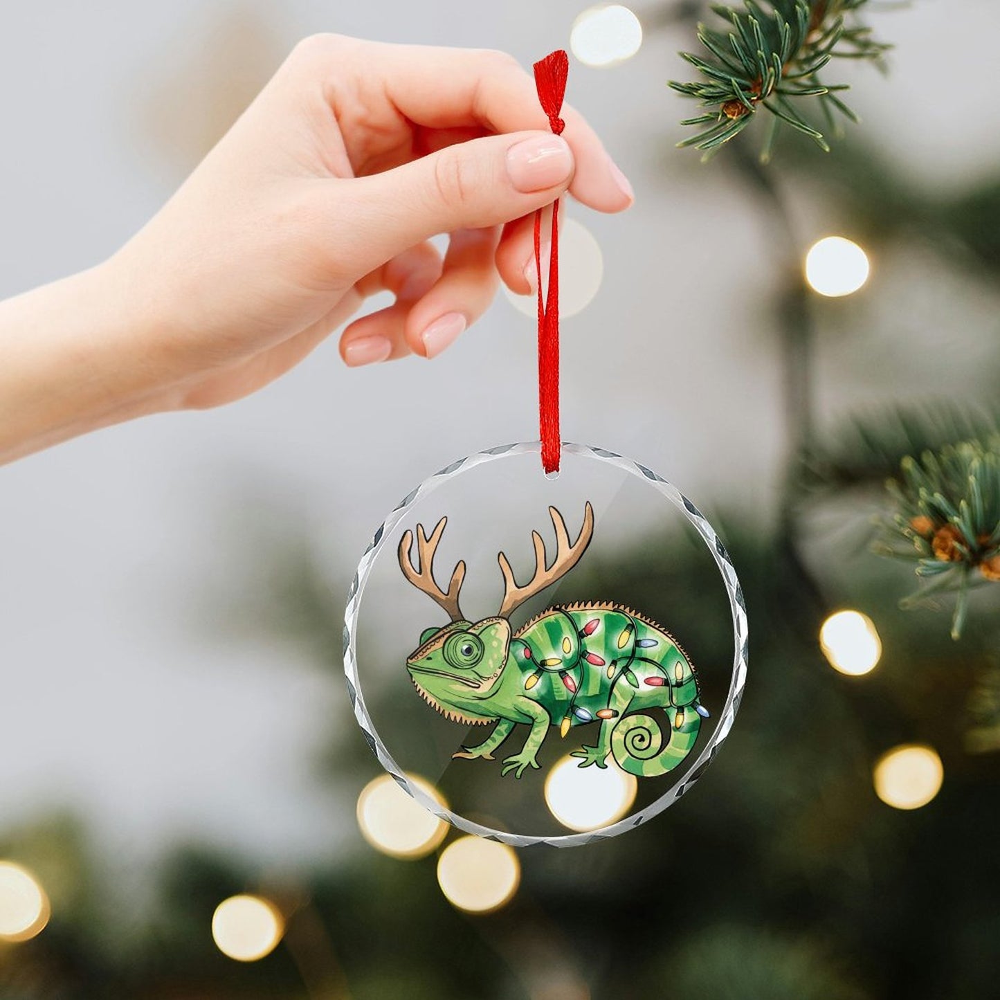 Glass Circular Ornament Pendant Gecko