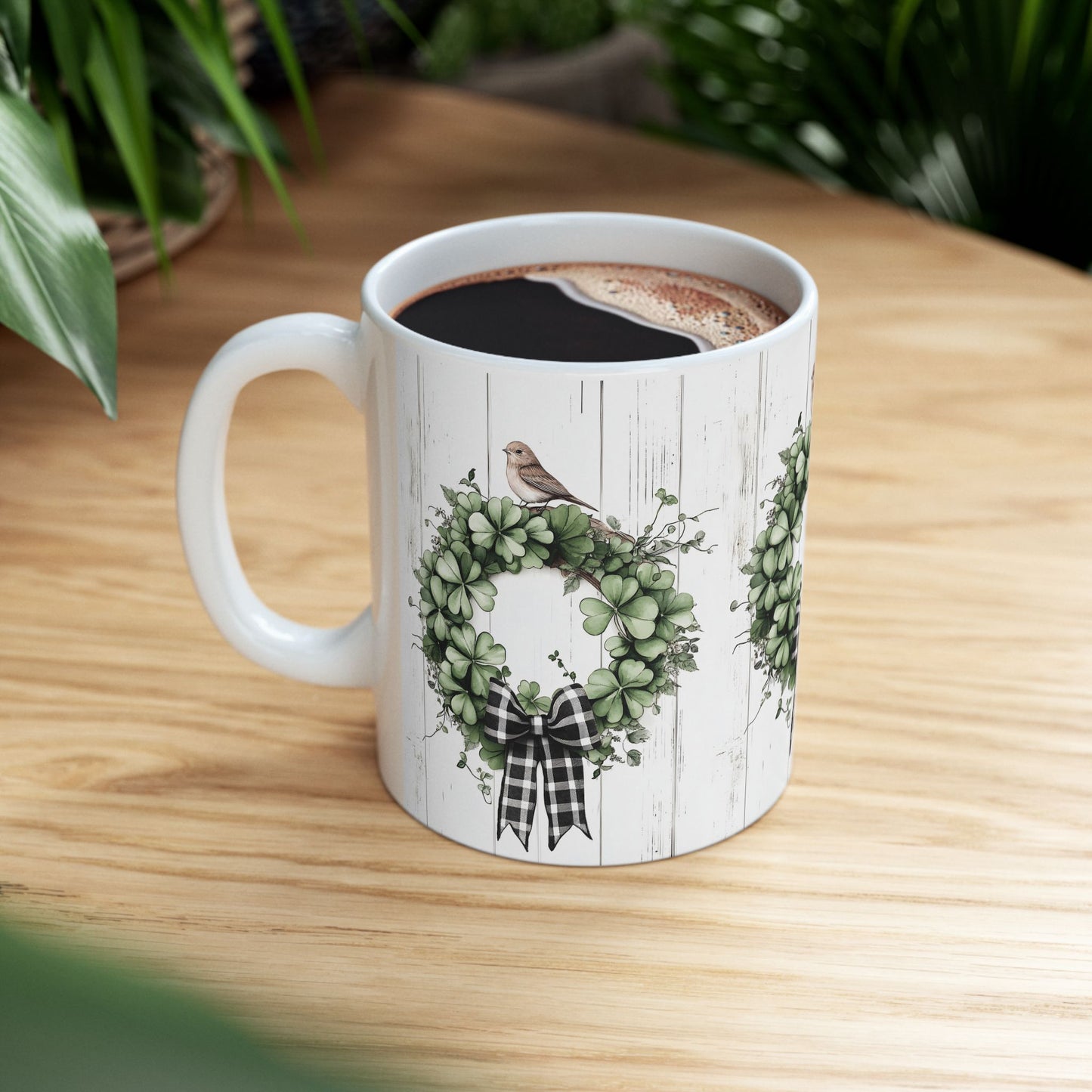 Green Wreath, Gift for Friends, Home Décor, Coffee Mug, Holiday Celebration
