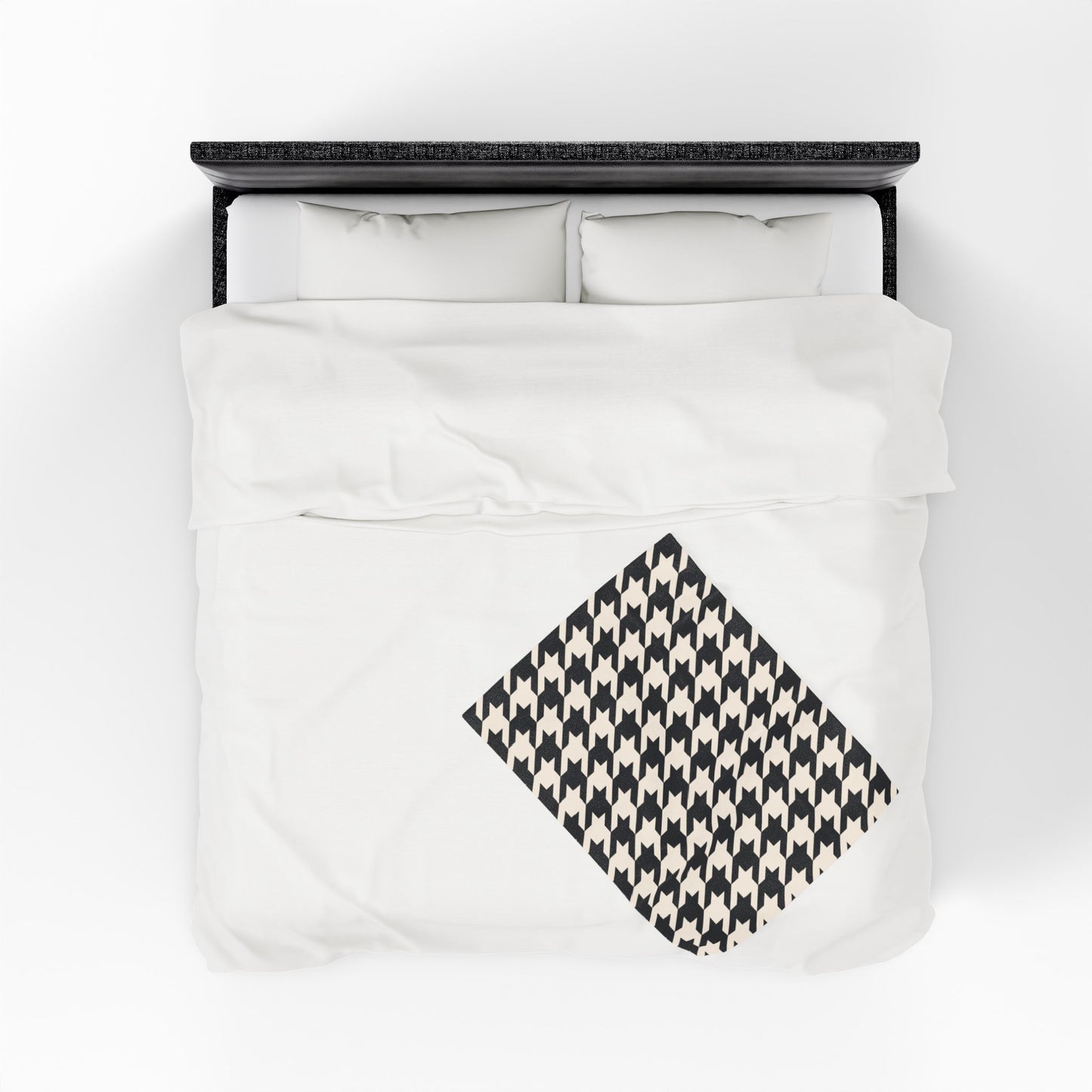 Chic Houndstooth Velveteen Plush Blanket, Cozy Home Decor, Stylish Throw for All Seasons, Gift for Birthdays and Housewarmings, Modern [...]