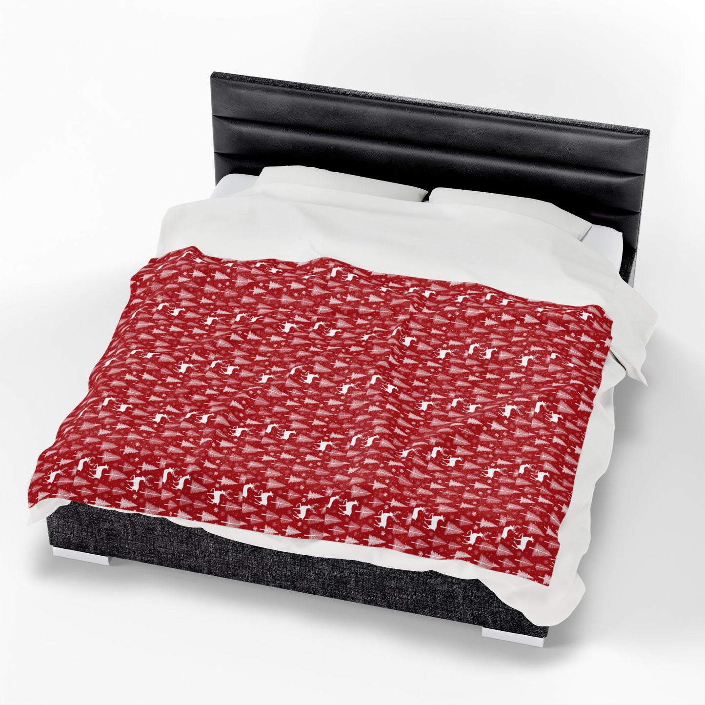 Christmas Reindeer & Trees Plush Blanket – Red Holiday Velveteen Throw