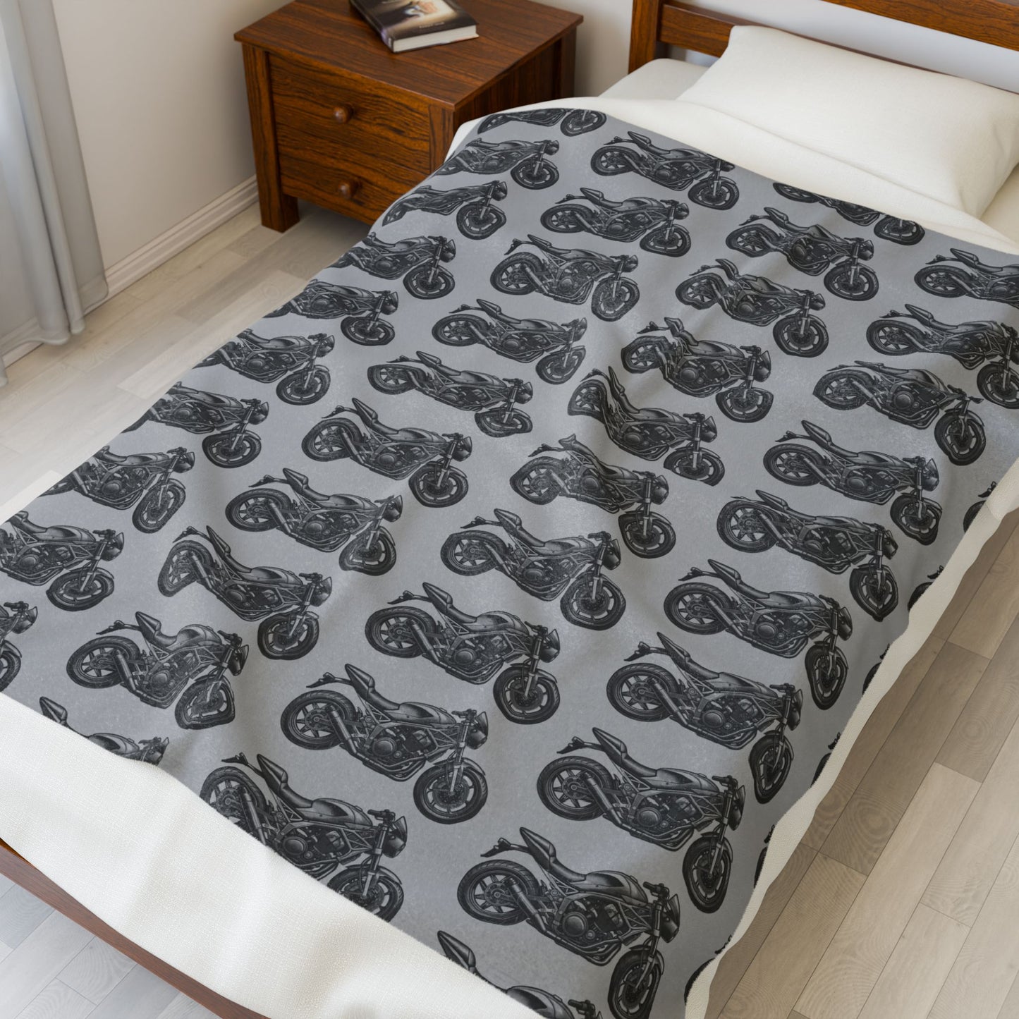 Motorcycle Lover's Velveteen Plush Blanket, Cozy Gift for Bikers, Home Décor for Motorcycle Enthusiasts, Ideal for Cold Nights, [...]