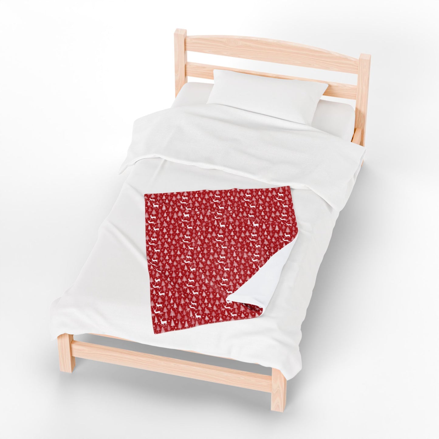 Christmas Reindeer & Trees Plush Blanket – Red Holiday Velveteen Throw