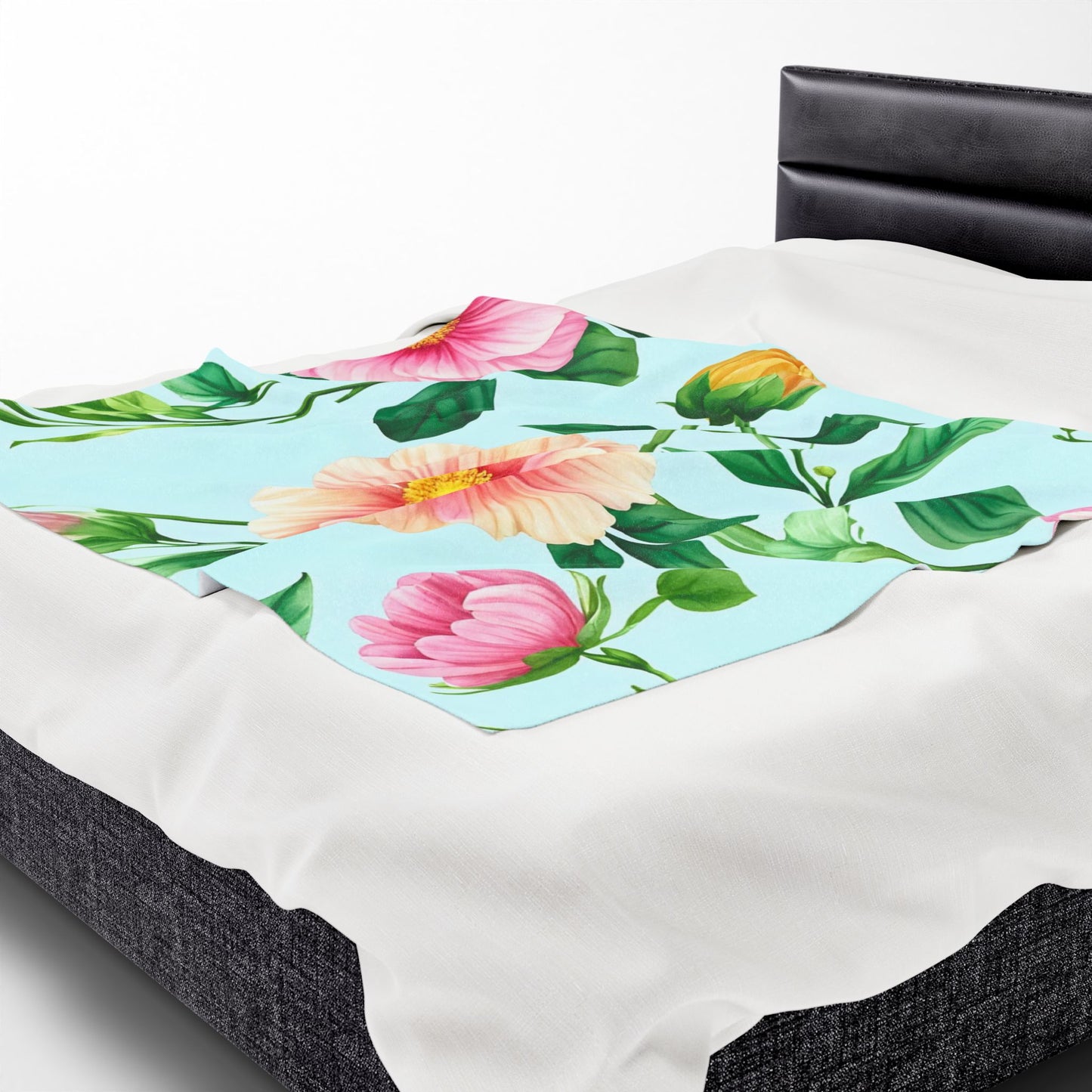 Floral Velveteen Plush Blanket — Pastel Pink & Mint Flower Throw