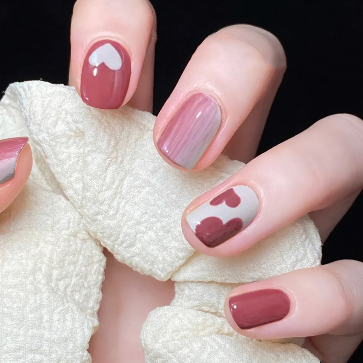 Raspberry graffiti peach heart nail patch fake nail wear nail art finished nail patch removable nail piece factory sales