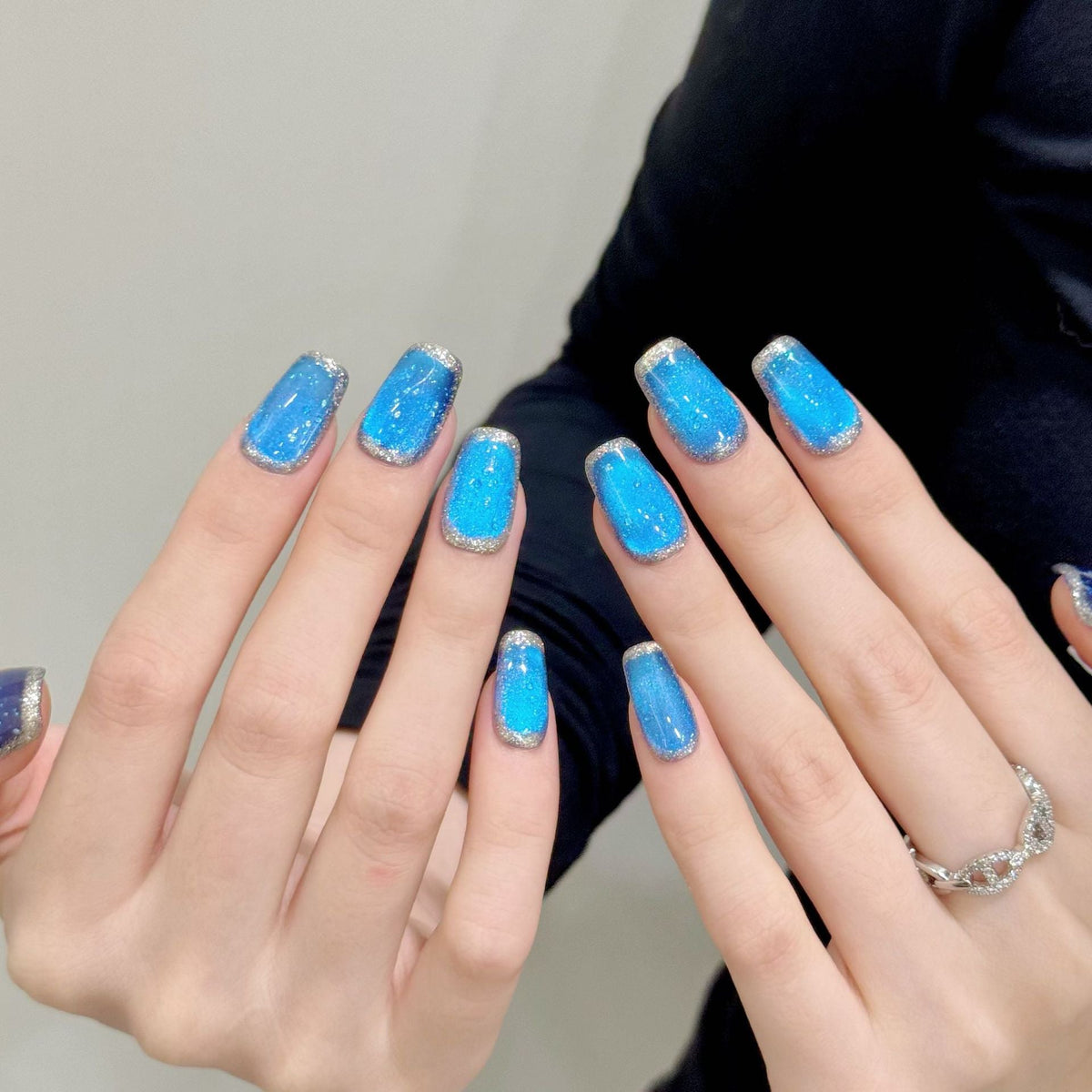 365nails: "Sapphire Galaxy" – Cat-Eye Glitter & Silver French Tip Handmade Short Square Nails – Image 3