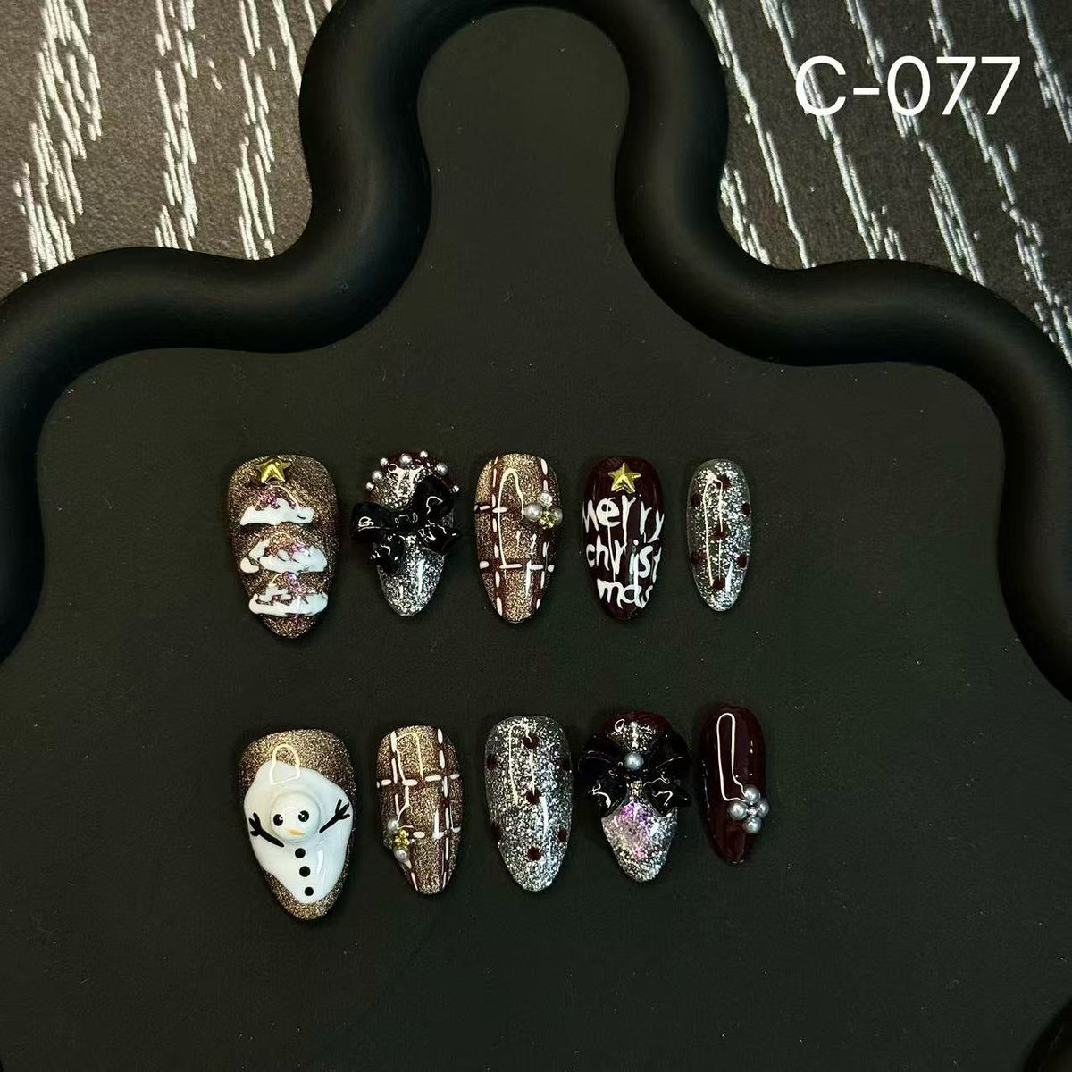 365nails: "Winter's Enchantment" – Christmas Holiday Handmade Coffin Nails