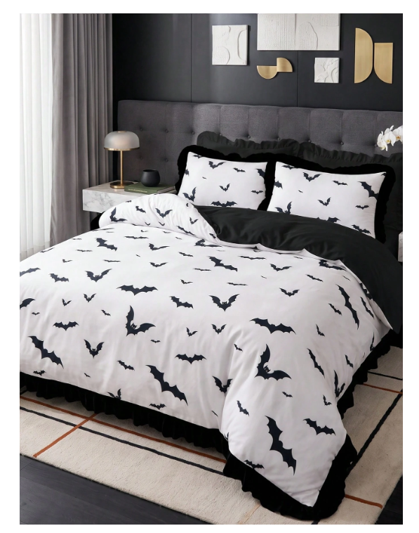 3pcs Ruffle Duvet Cover Set, Halloween Black Bat Bedding, Cozy Room Decor, Skin-Friendly Breathable, Ultra Soft Anti-Pilling, No Duvet Insert, Suitable For Twin/Full/Queen/King Size Bed, All Season, Machine Washable