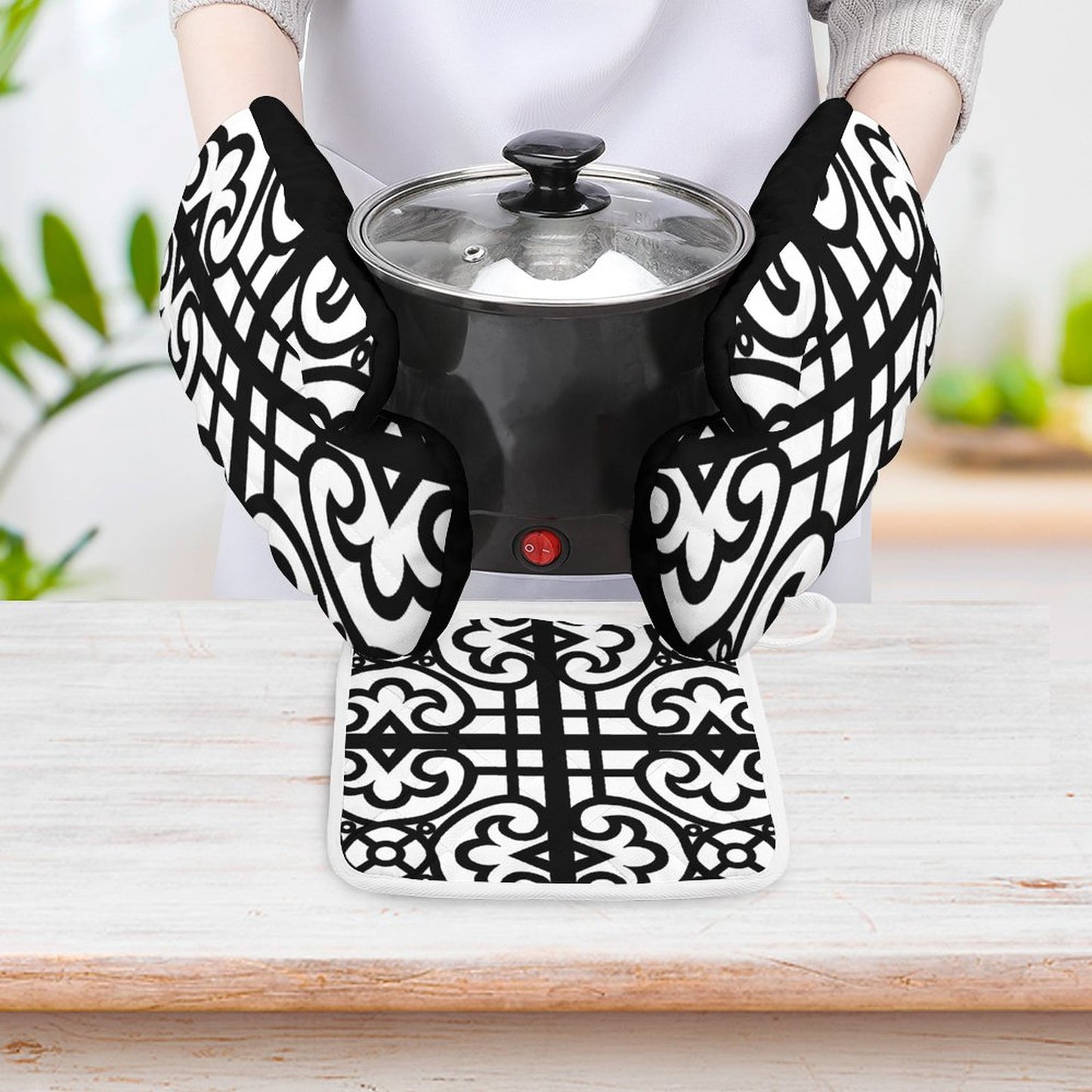 Oven Mitts & Pot Holder Set of 3 Black and White
