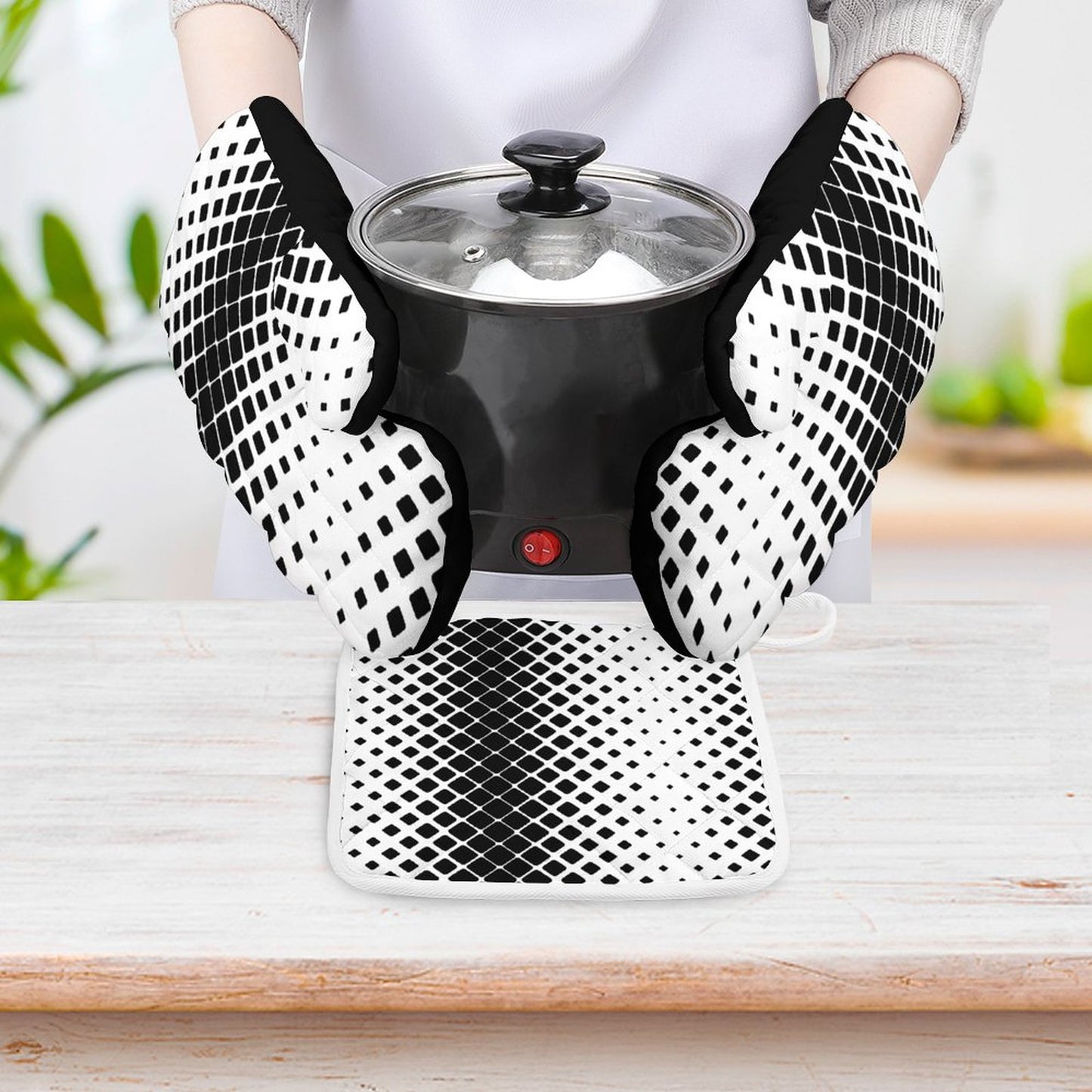 Oven Mitts & Pot Holder Set of 3 Black and White